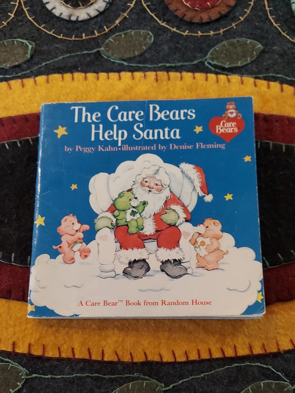 ❤️ Care Bears Holiday Storybook